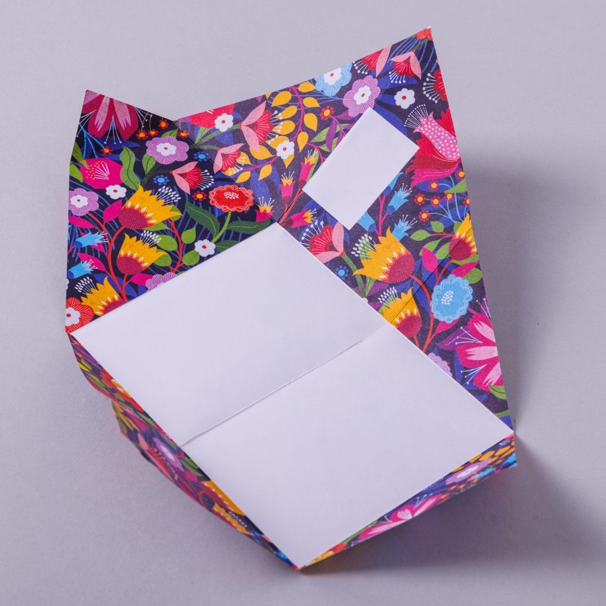 Floral Fantasia Pigeon - immagine 5